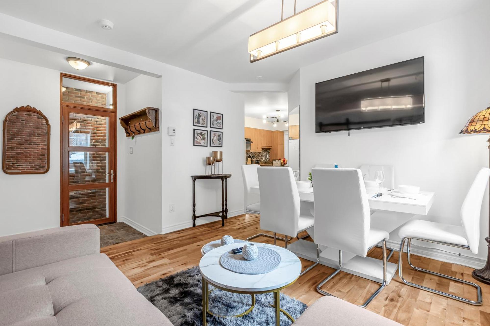 Beautiful 3-Bedrooms In Heart Of Plateau Mont-Royal Монреаль Екстер'єр фото
